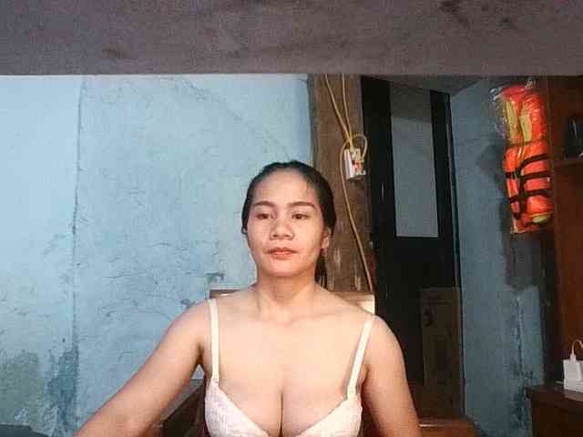 EllaShow93 webcam