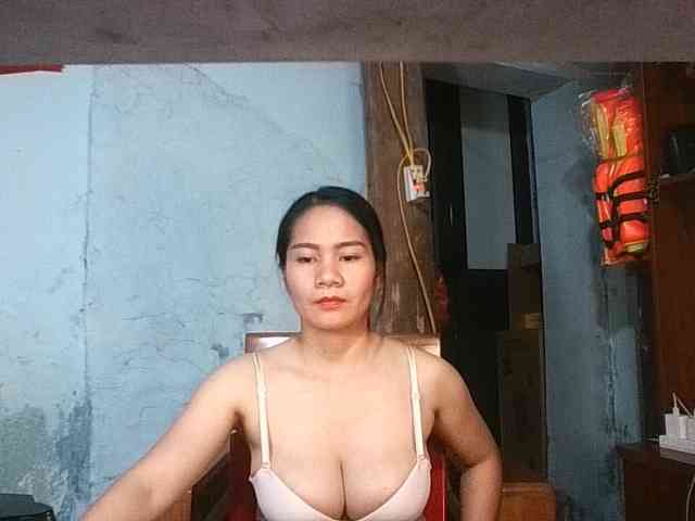 EllaShow93 webcam