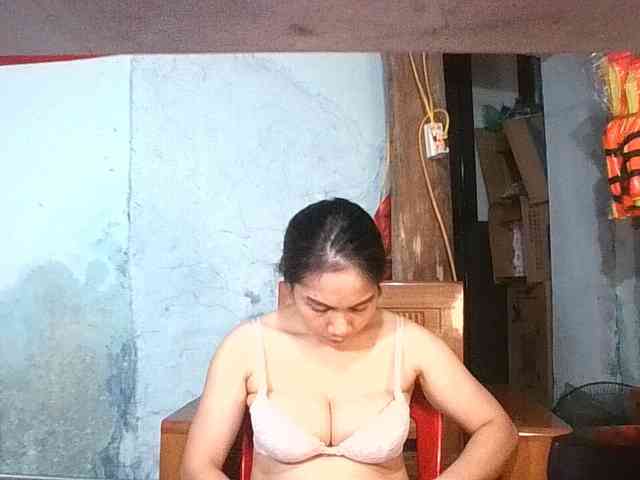 EllaShow93