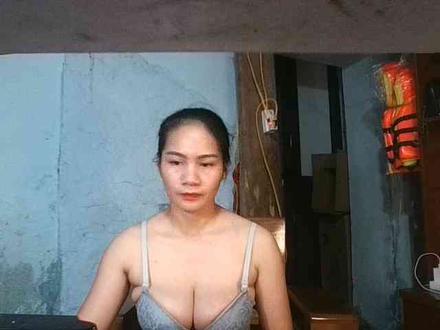 EllaShow93 webcam