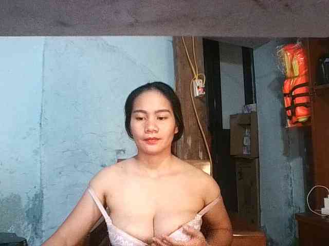 EllaShow93 webcam