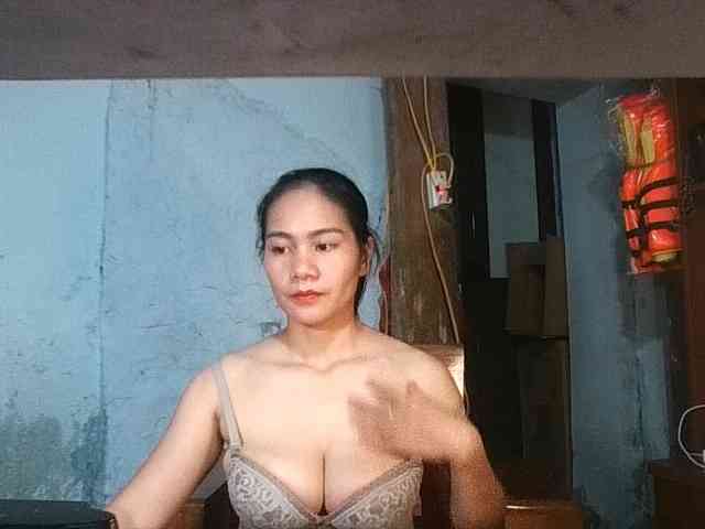 EllaShow93 webcam