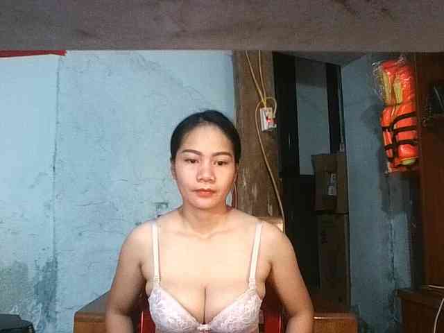 EllaShow93 webcam