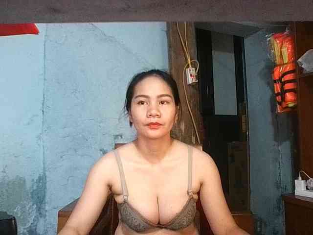 EllaShow93 webcam