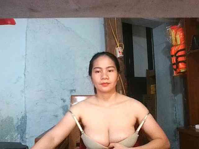 EllaShow93 webcam