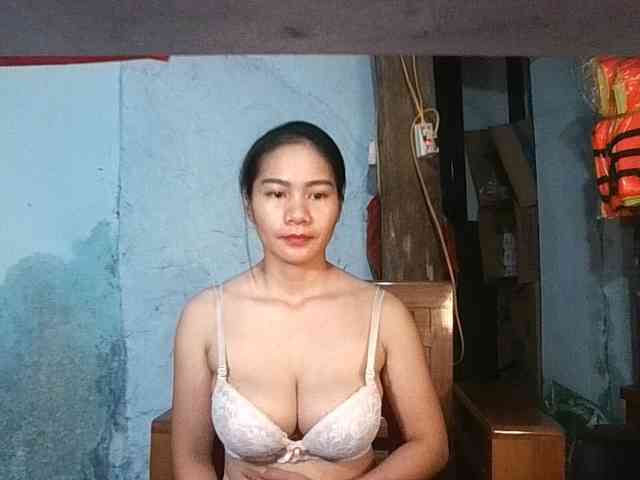 EllaShow93 webcam