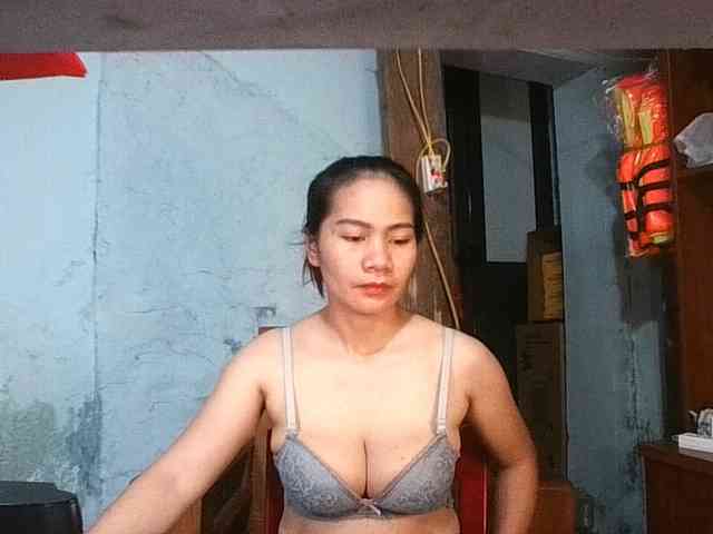 EllaShow93 webcam