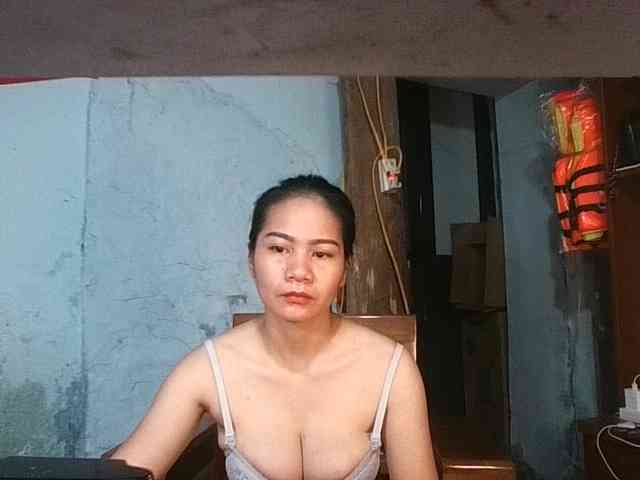 EllaShow93 webcam