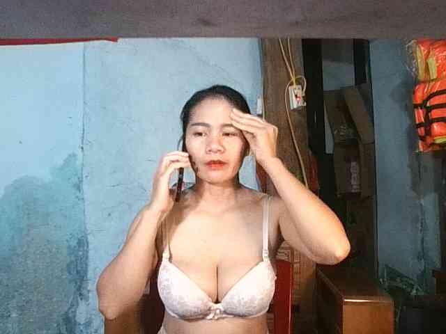 EllaShow93 webcam