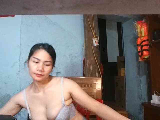 EllaShow93 webcam