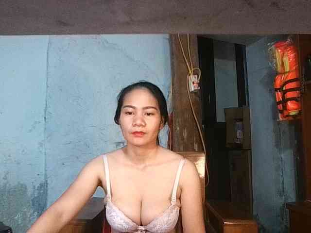 EllaShow93 webcam