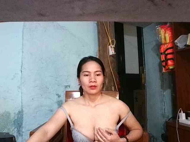 EllaShow93 webcam
