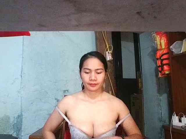 EllaShow93 webcam