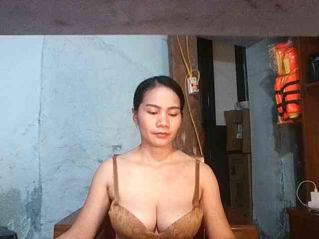EllaShow93 webcam