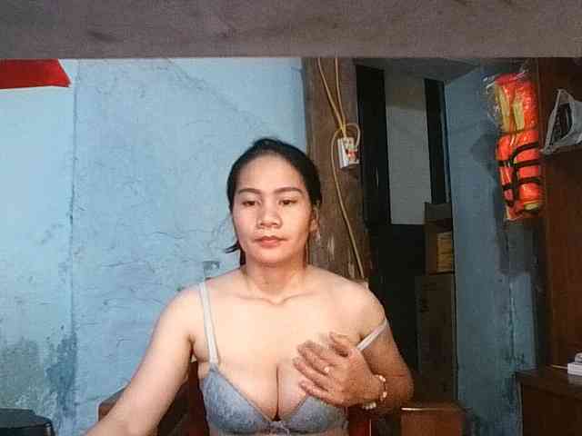 EllaShow93 webcam