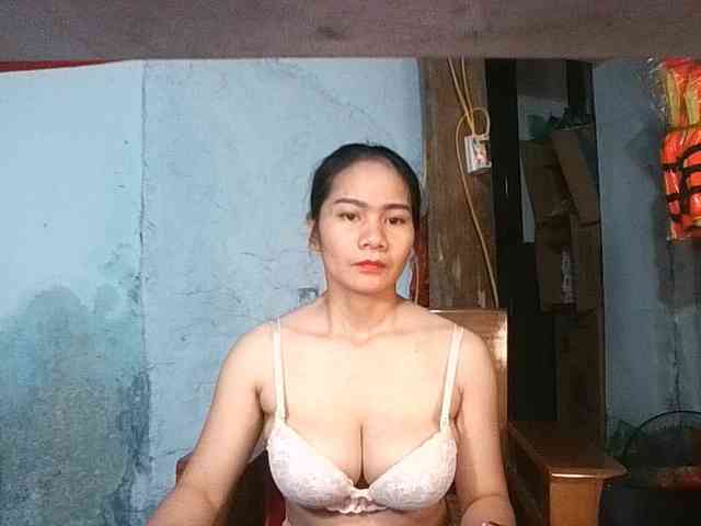 EllaShow93 webcam
