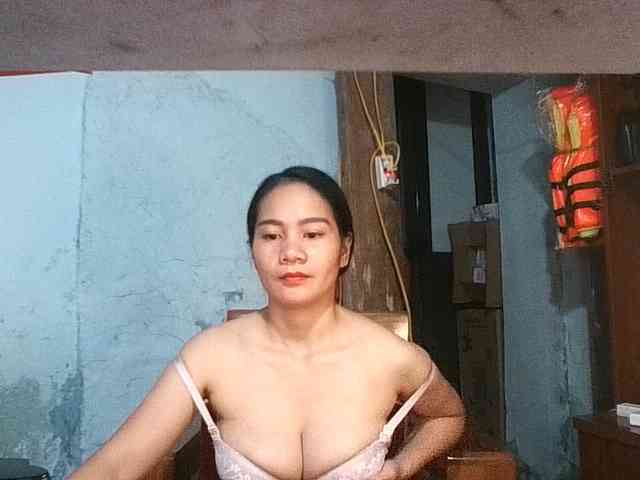 EllaShow93 webcam