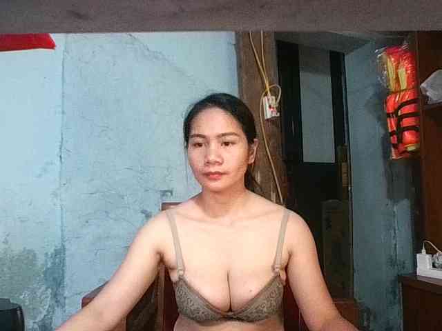 EllaShow93 webcam
