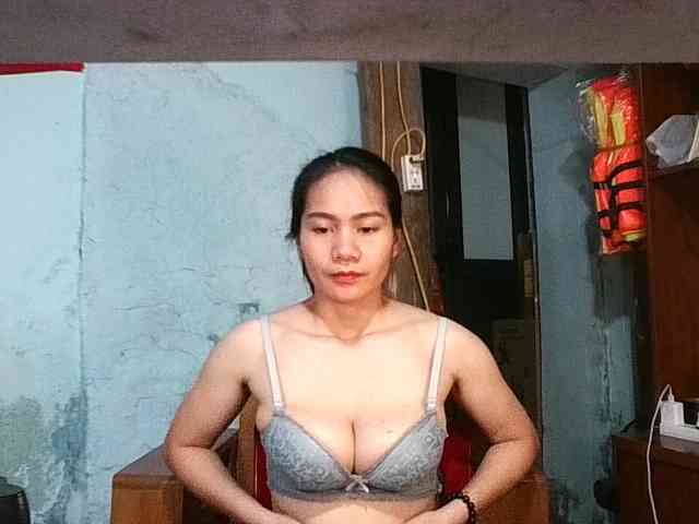 EllaShow93 webcam