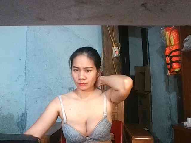EllaShow93