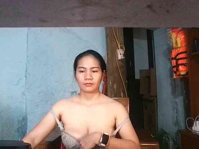 EllaShow93 webcam