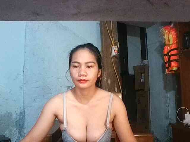 EllaShow93 webcam