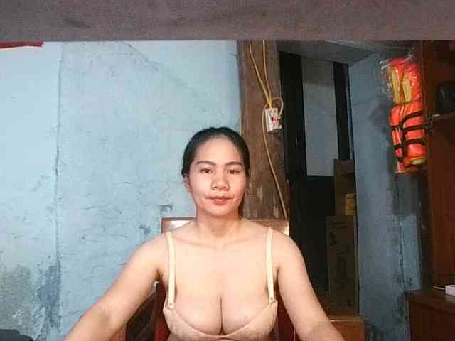EllaShow93 webcam