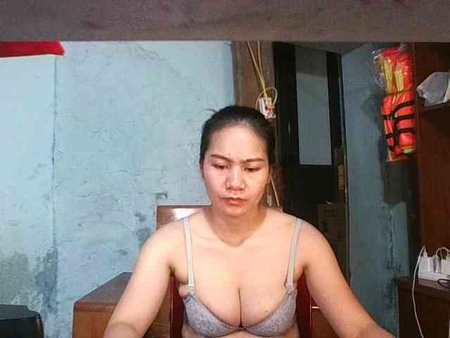 EllaShow93 webcam