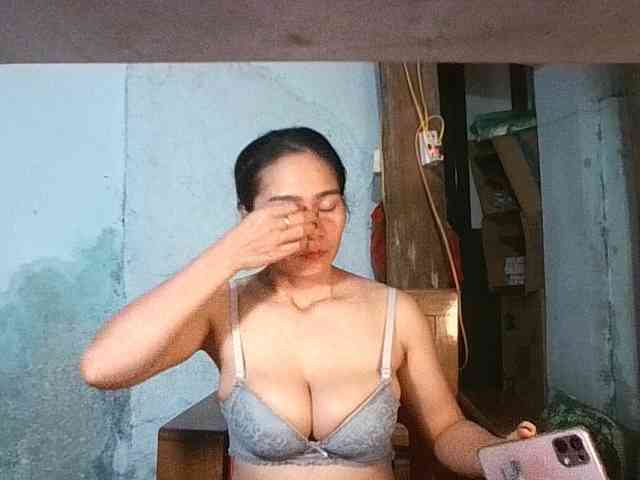 EllaShow93