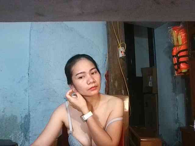 EllaShow93 webcam