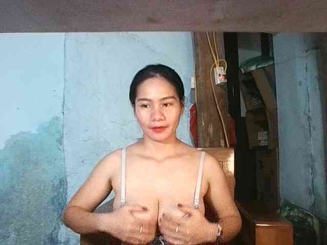 EllaShow93 webcam