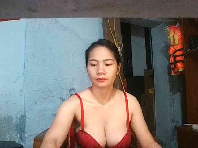 EllaShow93 webcam