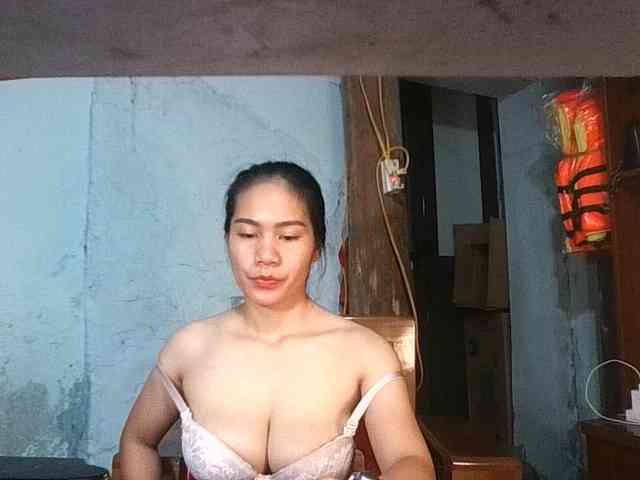 EllaShow93 webcam