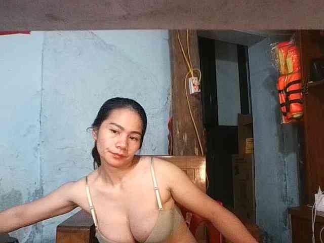 EllaShow93 webcam