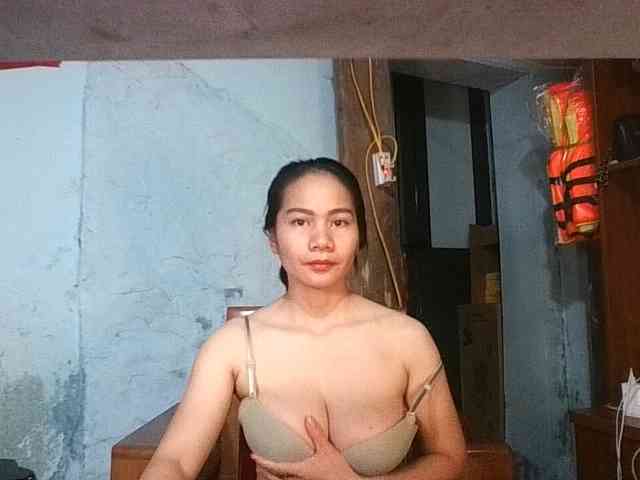EllaShow93 webcam