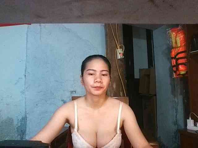 EllaShow93 webcam