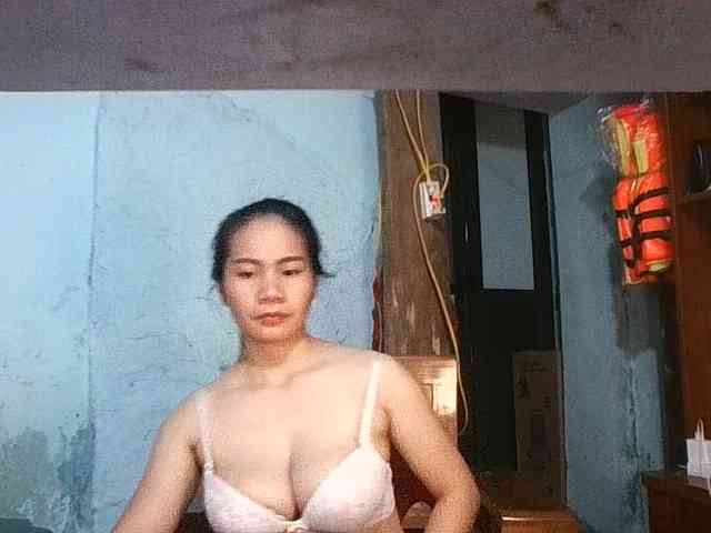 EllaShow93 webcam