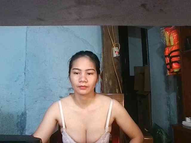 EllaShow93 webcam