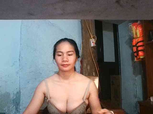 EllaShow93 webcam