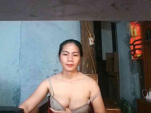EllaShow93 webcam