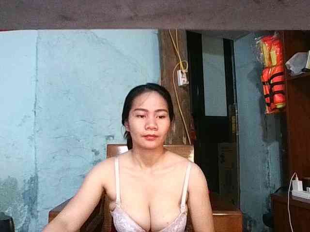 EllaShow93 webcam