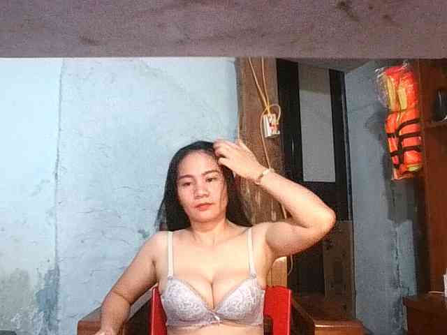 EllaShow93 webcam