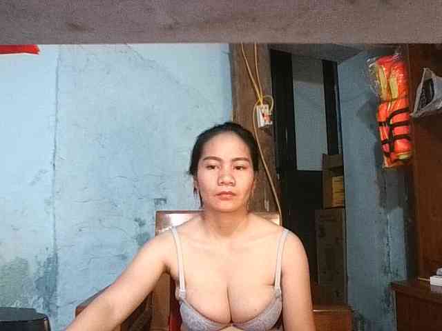 EllaShow93 webcam