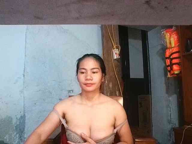 EllaShow93 webcam