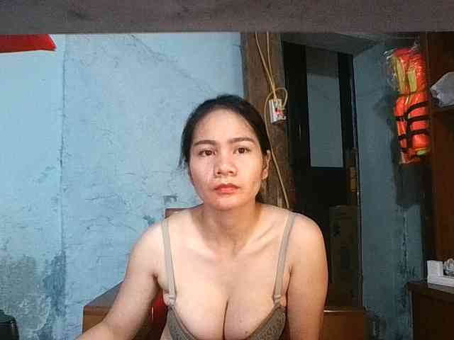 EllaShow93 webcam