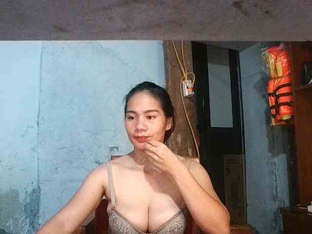 EllaShow93 webcam