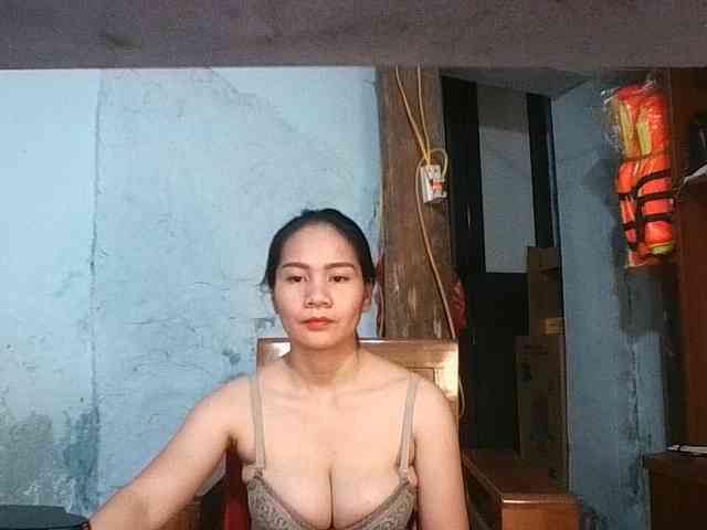 EllaShow93 webcam