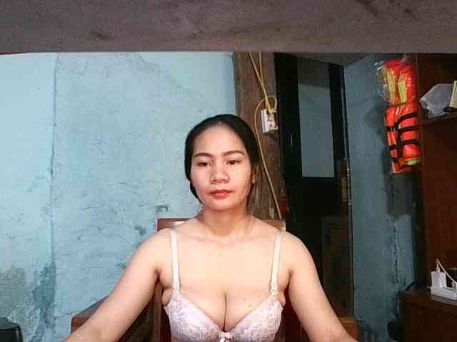 EllaShow93 webcam