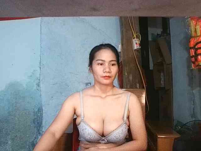 EllaShow93 webcam