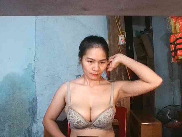 EllaShow93
